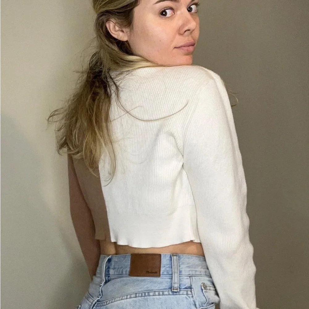 Color Block Cropped Cardigan - Picture 3 of 4